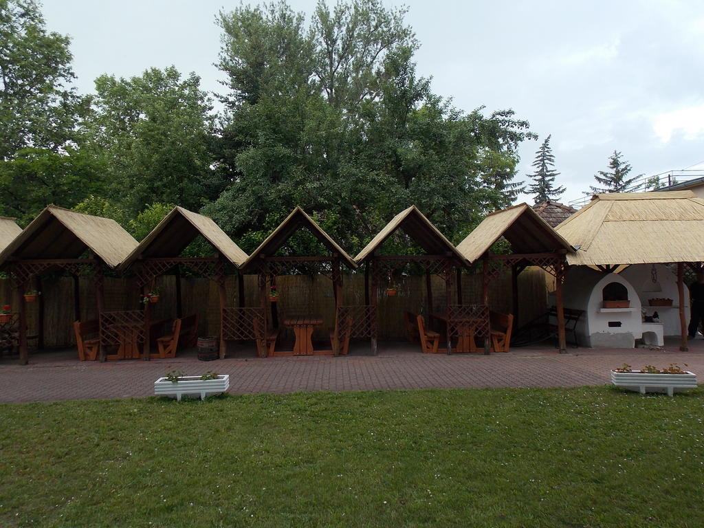 Hotel Family Balatonföldvár Exterior foto