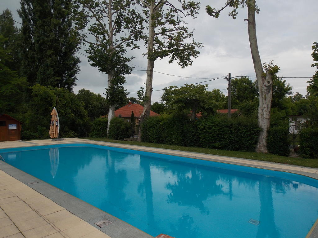 Hotel Family Balatonföldvár Exterior foto